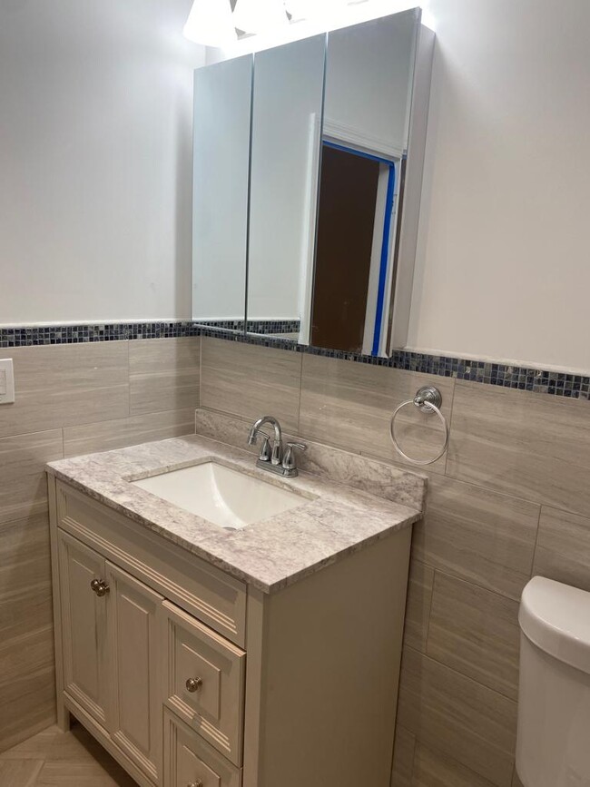 138 E 35th St in Brooklyn, NY - Building Photo - Building Photo