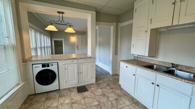324 Prospect Ave NE in Grand Rapids, MI - Building Photo - Building Photo