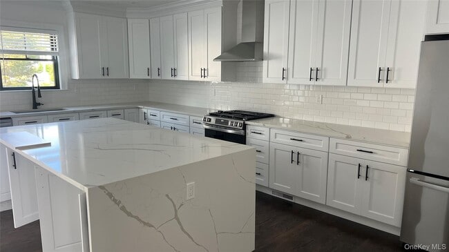 property at 40 Elmwood Ave