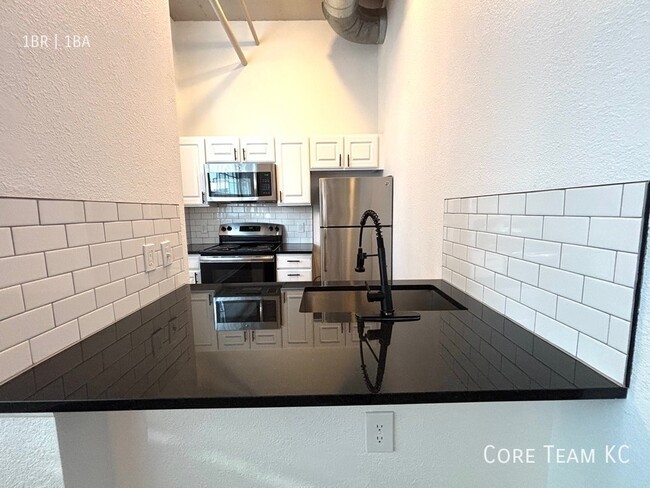 320 W 7th St in Kansas City, MO - Building Photo - Building Photo