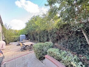 2400 Ventana View Way in Modesto, CA - Building Photo - Building Photo