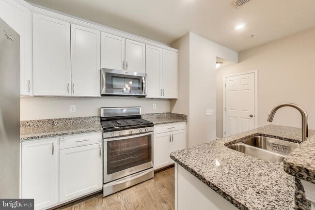 645 Diamondback Dr in Gaithersburg, MD - Building Photo - Building Photo