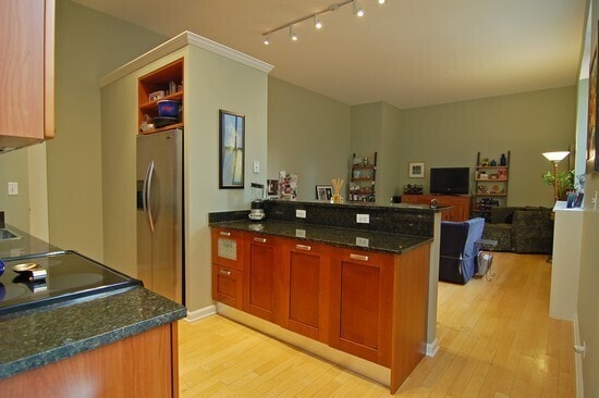 807 Church St in Evanston, IL - Building Photo - Building Photo