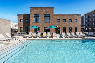 Stella in Columbus, OH - Building Photo