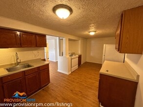 1000 Linda Lee Dr in Glen Burnie, MD - Building Photo - Building Photo