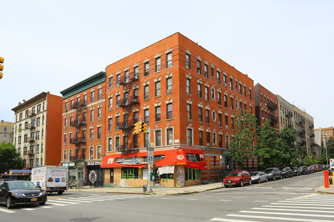 2244-2248 Amsterdam Ave in New York, NY - Building Photo