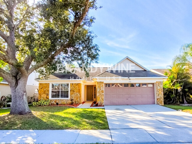 542 Queensbridge Dr in Lake Mary, FL - Foto de edificio - Building Photo