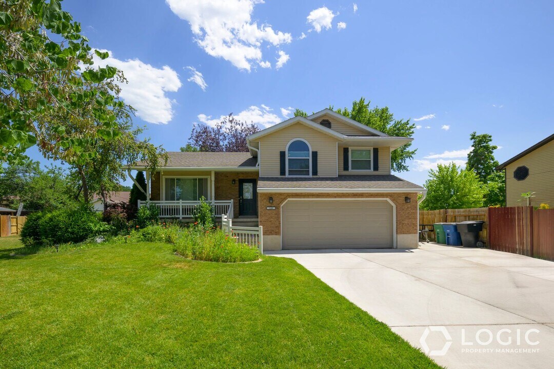 148 E 1100 S in Kaysville, UT - Building Photo