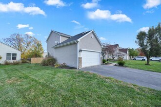 1080 Mastell Dr in Reynoldsburg, OH - Building Photo - Building Photo