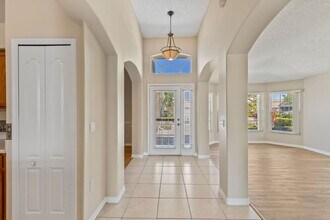 106 Carnival Dr in Daytona Beach, FL - Building Photo - Building Photo
