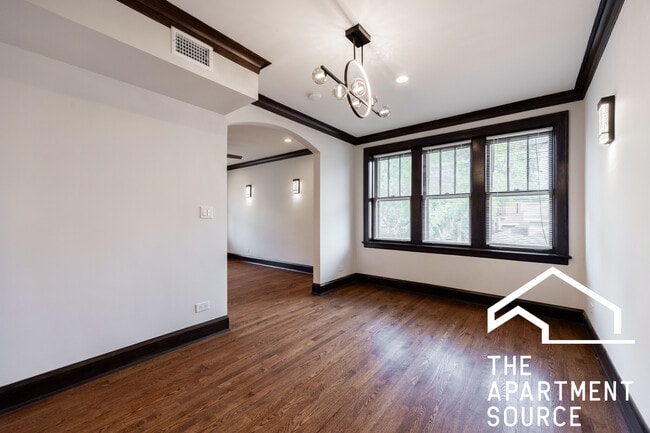 6411 N Talman Ave, Unit 2