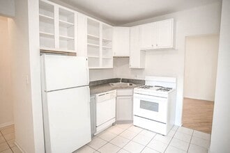 3912-28 N. Pine Grove in Chicago, IL - Foto de edificio - Building Photo