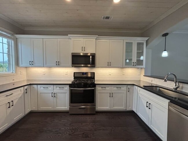 property at 1003 Lennox Blvd