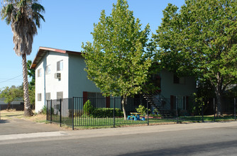 4210 Tresler Ave in North Highlands, CA - Building Photo - Building Photo