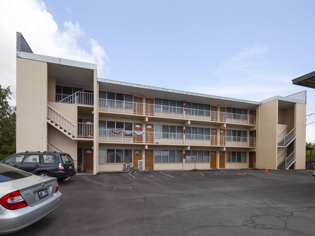 Anela Apartments in Hilo, HI - Building Photo - Building Photo