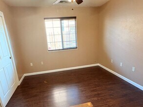 412 Chaffee Ln in Waterford, CA - Building Photo - Building Photo