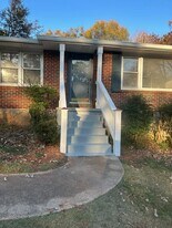 1379 Nalley Cir in Decatur, GA - Building Photo - Building Photo