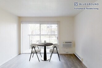 333 1st St in Seal Beach, CA - Building Photo - Building Photo