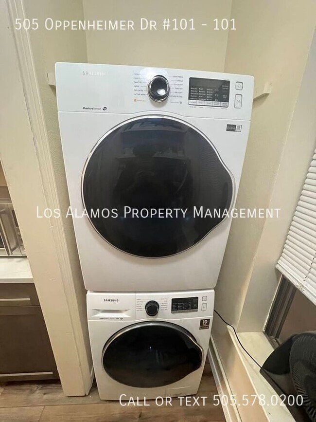 505 Oppenheimer Dr in Los Alamos, NM - Building Photo - Building Photo