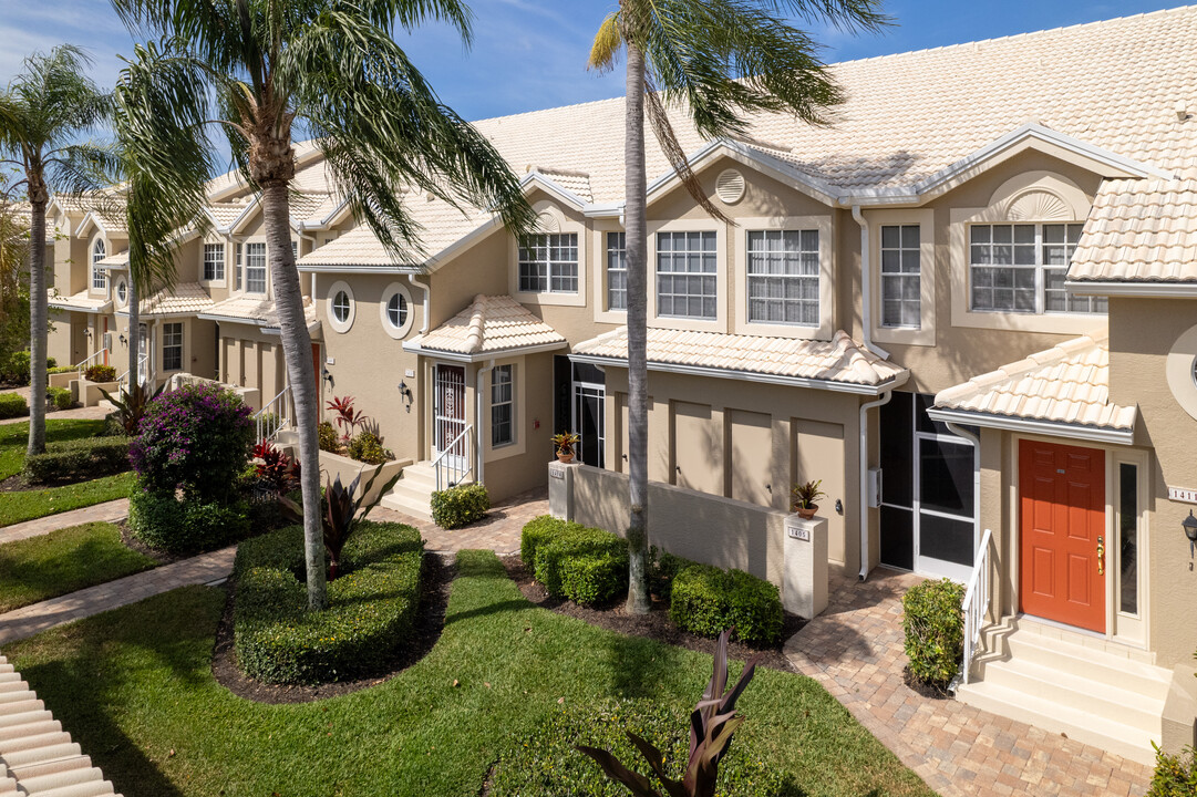 13601-13651 Worthington Way in Bonita Springs, FL - Foto de edificio