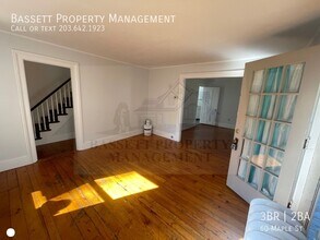 60 Maple St in Hamden, CT - Building Photo - Building Photo