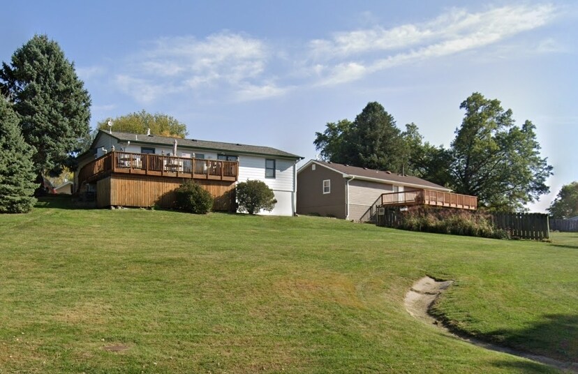Valley View Apartments in Oakland, IA - Foto de edificio
