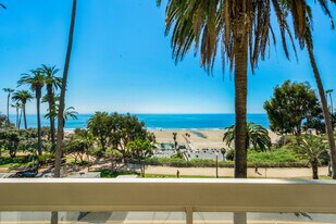 801 Ocean Ave, Unit 401 in Santa Monica, CA - Building Photo