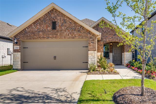 722 Gentle Bird Dr in Lavon, TX - Building Photo