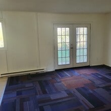 1019 Colonial Dr in Benton Harbor, MI - Foto de edificio - Building Photo