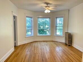 1448 N Kedzie Ave in Chicago, IL - Building Photo - Building Photo