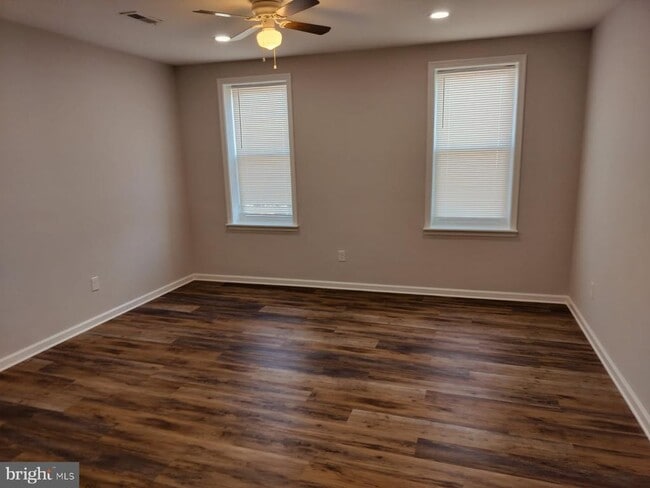 property at 1745 W Passyunk Ave