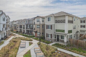 37394 Watersail Way in Newark, CA - Building Photo - Building Photo