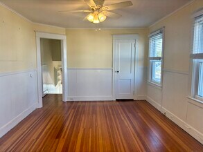 39 Cove Ave in Norwalk, CT - Building Photo - Building Photo