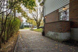 312 Burns St E in Whitby, ON - Building Photo - Building Photo