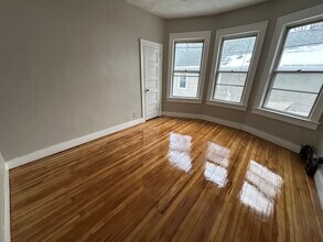 10 Thorp St, Unit 2nd Floor in Binghamton, NY - Building Photo - Building Photo