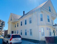 30 Sarah Ave in Lowell, MA - Foto de edificio - Building Photo