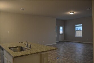 2800 Bridekirk Dr in Round Rock, TX - Building Photo - Building Photo