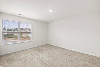 213 Sweetgrass Ln in Powdersville, SC - Building Photo - Building Photo