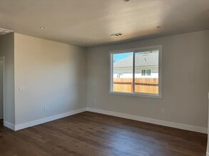 10636 Viani Way in Rancho Cordova, CA - Building Photo - Building Photo