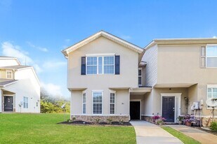 244 Commons Dr in Jonesboro, GA - Building Photo