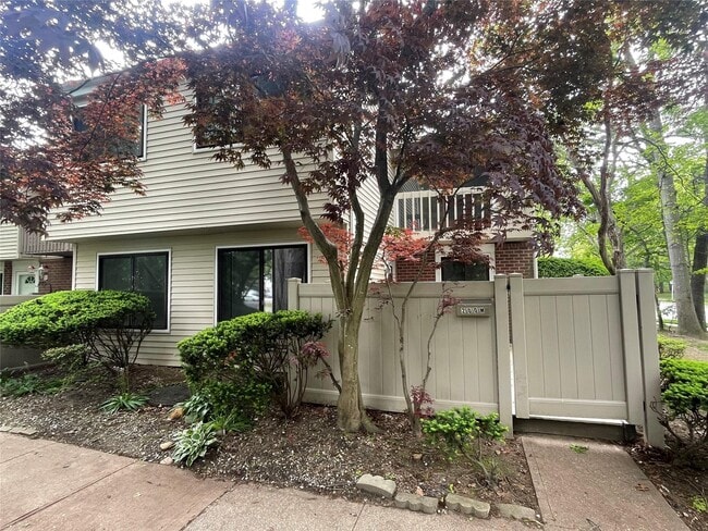 property at 200 Springmeadow Dr