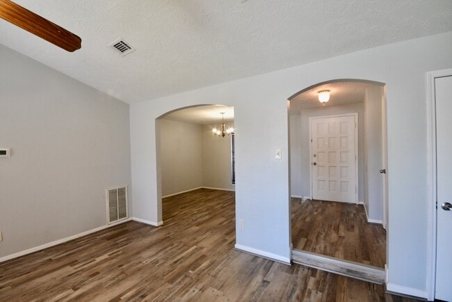 11846 S Marianne Cir in Houston, TX - Building Photo - Building Photo