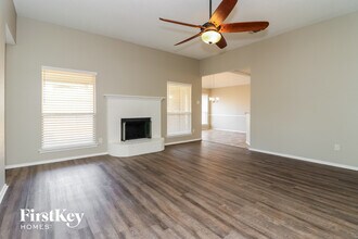 525 Brandy Ct in Saginaw, TX - Building Photo - Building Photo