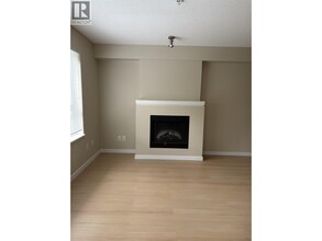 4783 Dawson St in Burnaby, BC - Building Photo - Building Photo