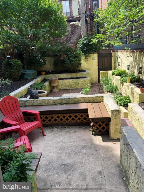 property at 2306 Spruce St