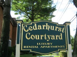 737 Chestnut St in Cedarhurst, NY - Building Photo - Building Photo