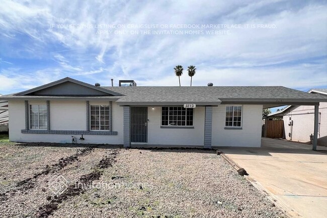 property at 3843 W Bloomfield Rd