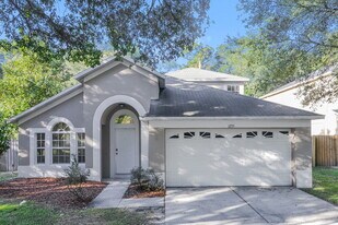 1235 Pat Patterson Ct in Apopka, FL - Building Photo