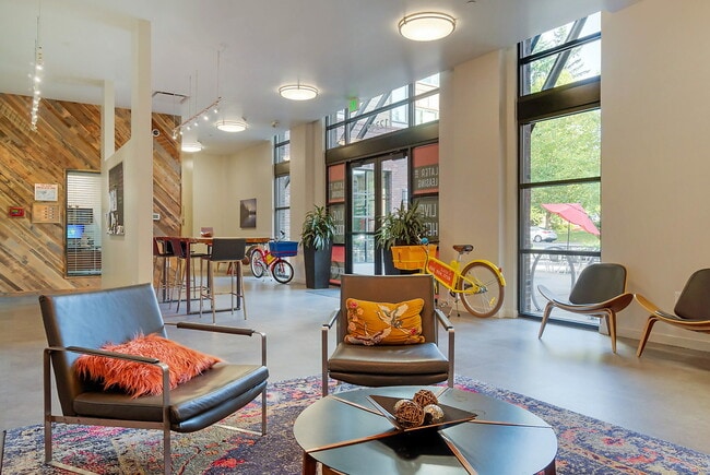 Slater 116 in Kirkland, WA - Building Photo - Building Photo