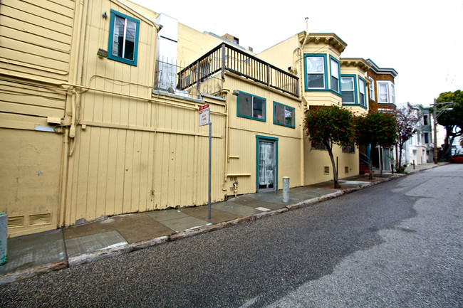 80-90 Kissling St in San Francisco, CA - Foto de edificio - Building Photo